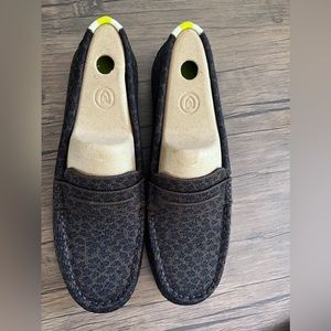 New in box Rothy’s chocolate spot loafers.